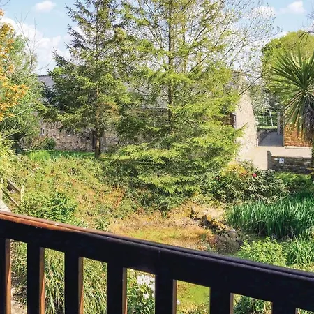 Amazing apartment in Vasteville w/ Jacuzzi, WiFi&1 Bedrooms Appartamento Vasteville