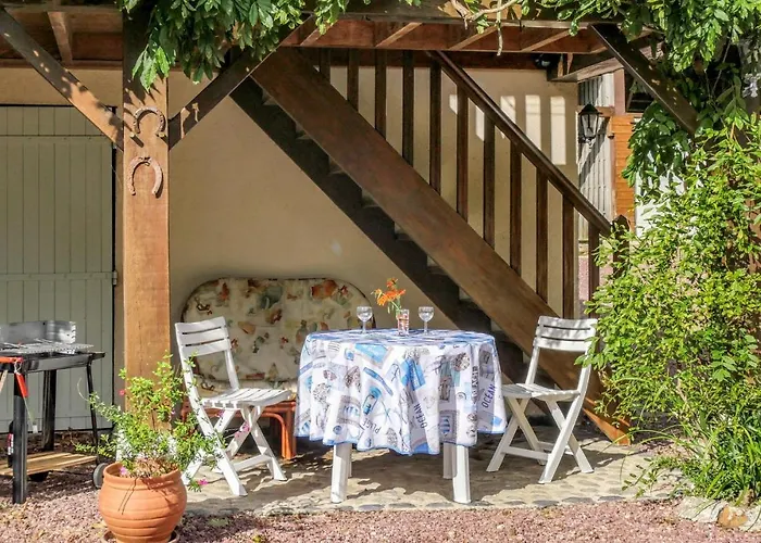 1 Bedroom Cozy In * Vasteville